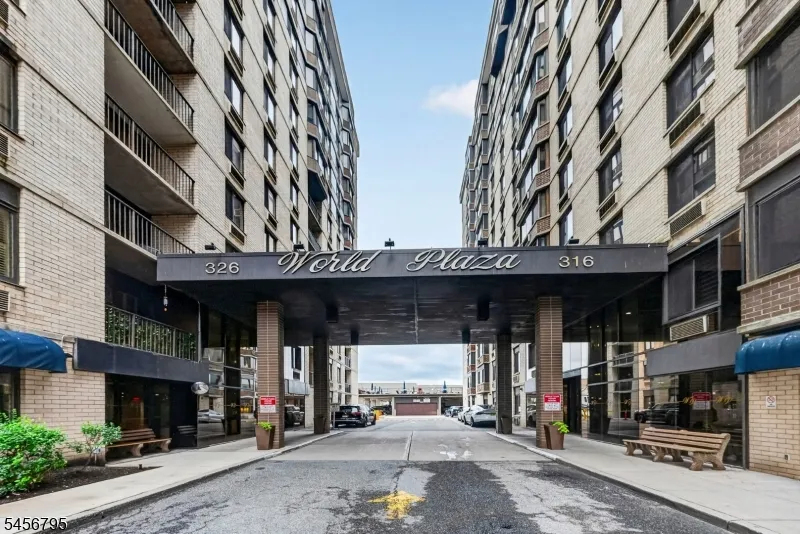 326 Prospect Ave #9J Unit 9J Hackensack City, NJ 07601