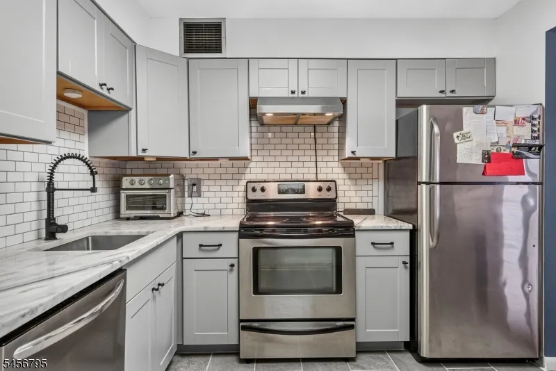 326 Prospect Ave #9J Unit 9J Hackensack City, NJ 07601