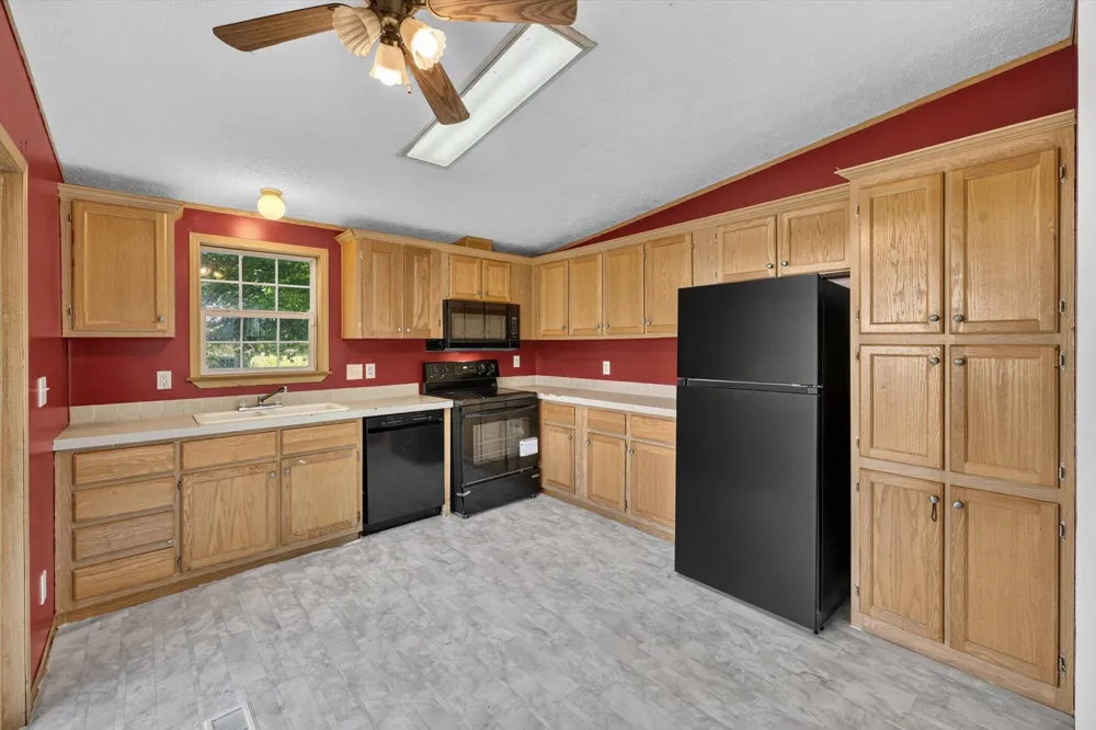 105 S Stone Avenue Battle Creek, MI 49014