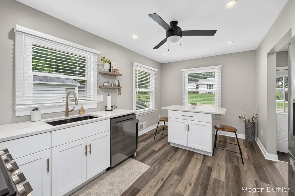 723 Maridell Avenue NW Grand Rapids, MI 49504