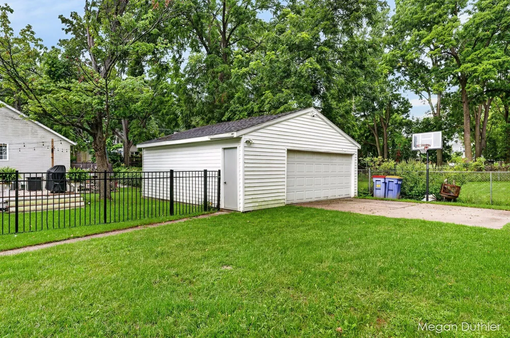 723 Maridell Avenue NW Grand Rapids, MI 49504
