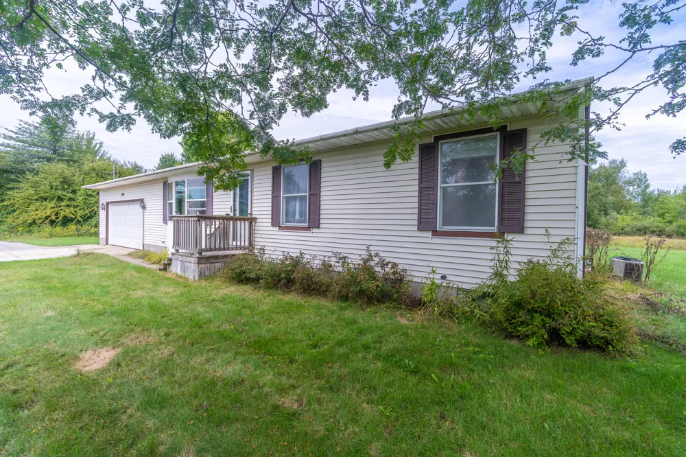 928 E Riley-Thompson Road Muskegon, MI 49445