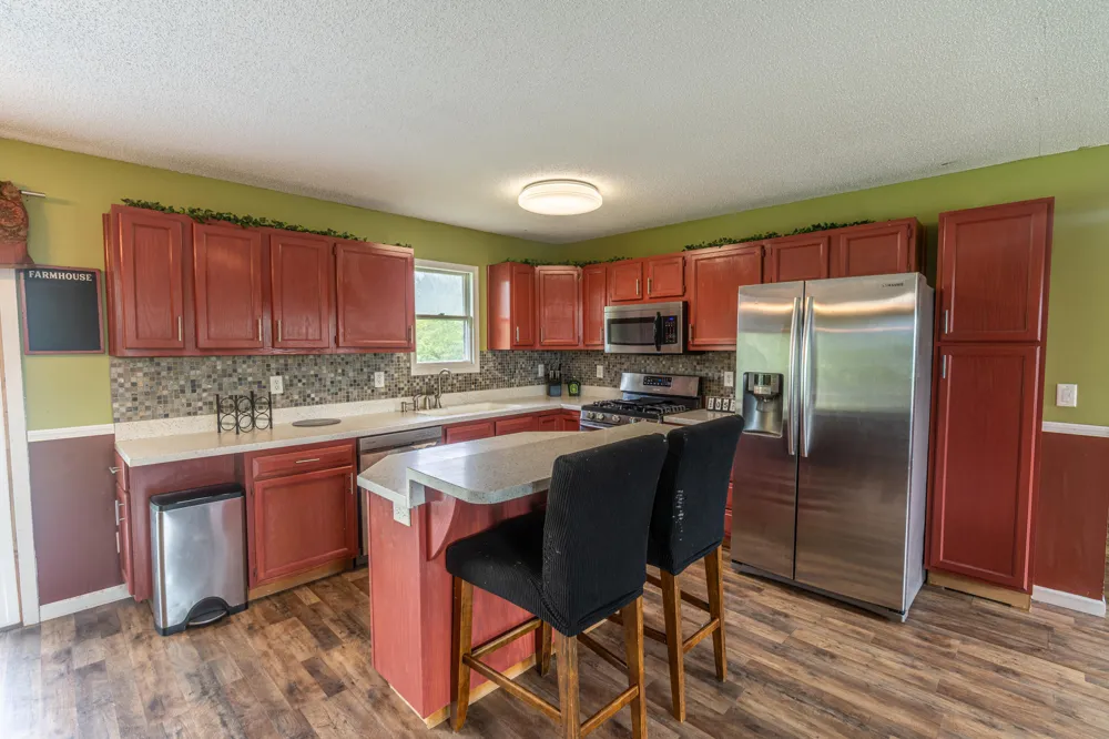 928 E Riley-Thompson Road Muskegon, MI 49445