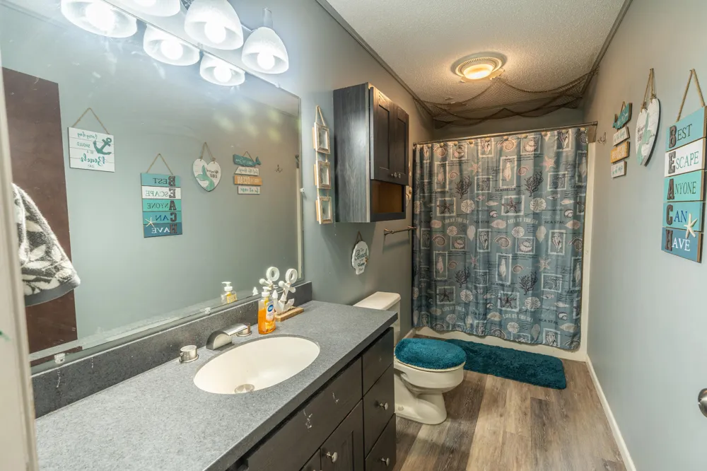 928 E Riley-Thompson Road Muskegon, MI 49445