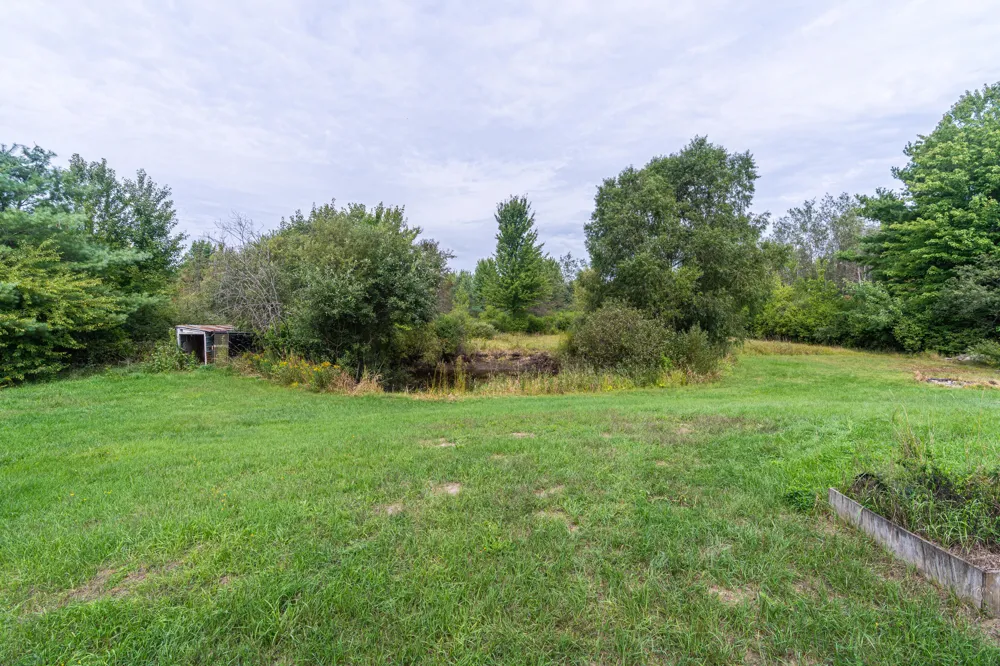 928 E Riley-Thompson Road Muskegon, MI 49445