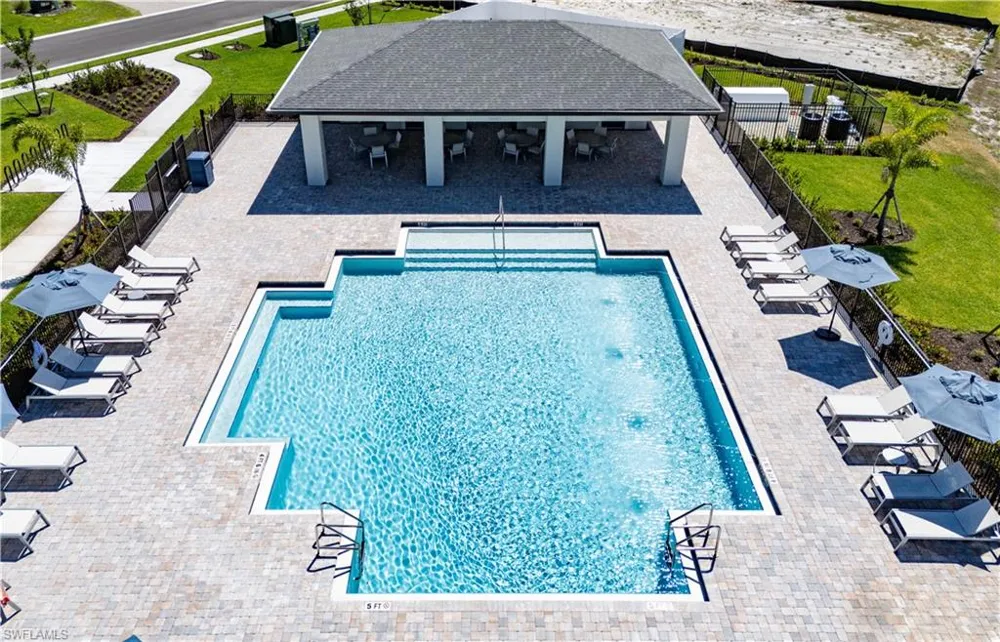 326 Lakeside Hideaway Lane Lehigh Acres, FL 33936