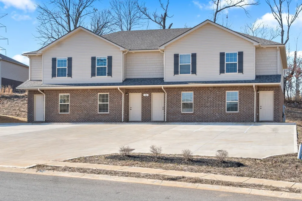 1132 Ziva Ln #D Clarksville, TN 37040