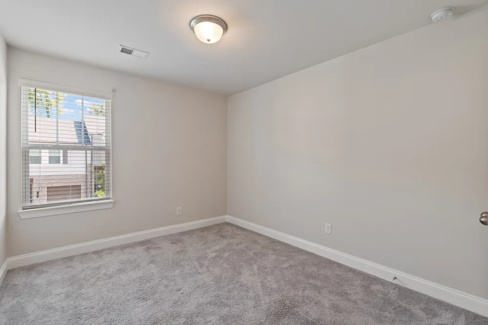 858 Longleaf Ln Columbia, TN 38401