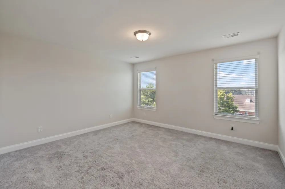 858 Longleaf Ln Columbia, TN 38401