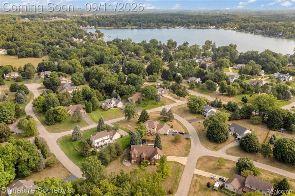 9925 Timothy Lane Green Oak Township, MI 48178