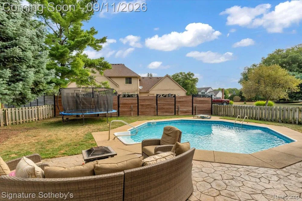 9925 Timothy Lane Green Oak Township, MI 48178
