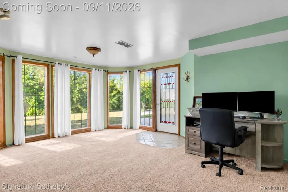 9925 Timothy Lane Green Oak Township, MI 48178