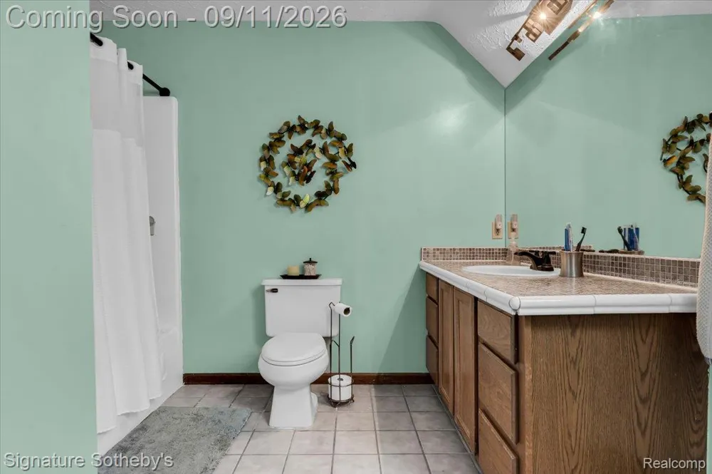9925 Timothy Lane Green Oak Township, MI 48178