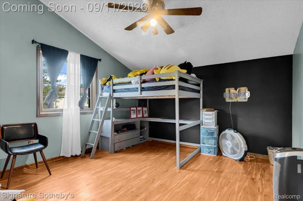9925 Timothy Lane Green Oak Township, MI 48178