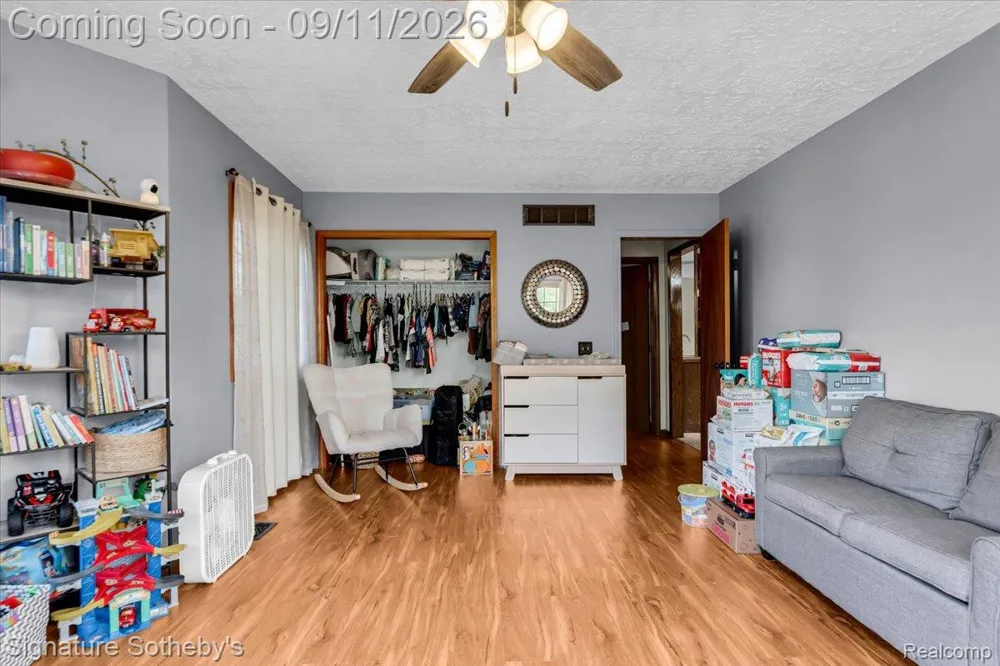 9925 Timothy Lane Green Oak Township, MI 48178