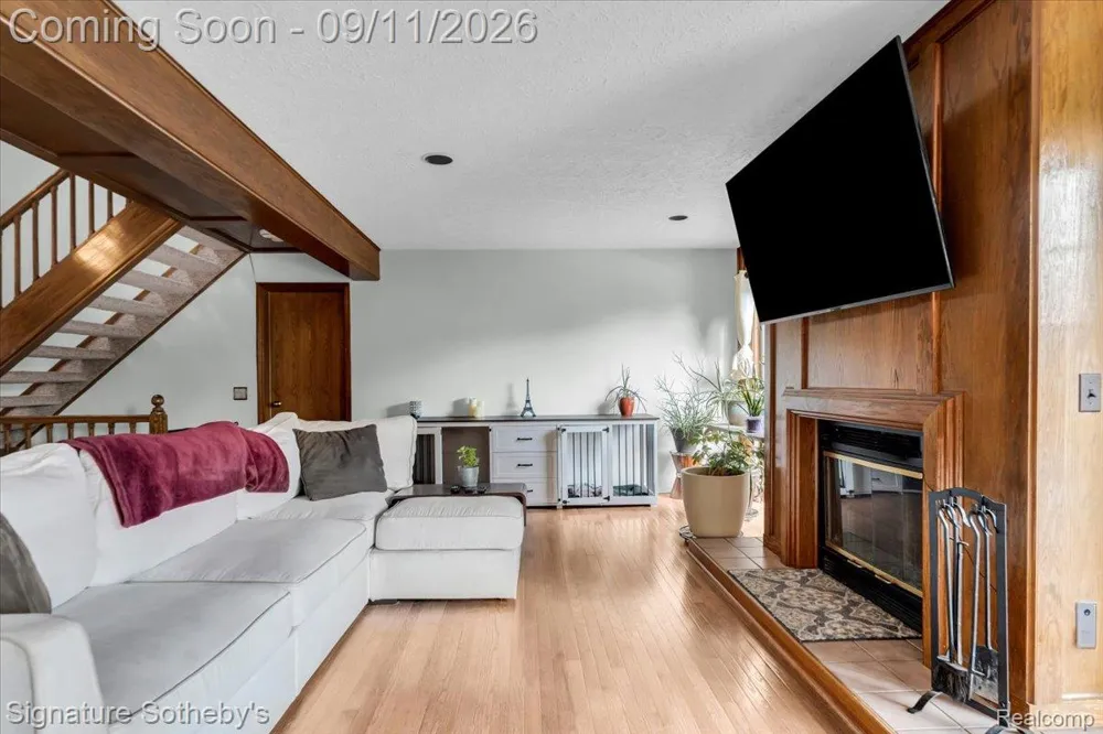 9925 Timothy Lane Green Oak Township, MI 48178