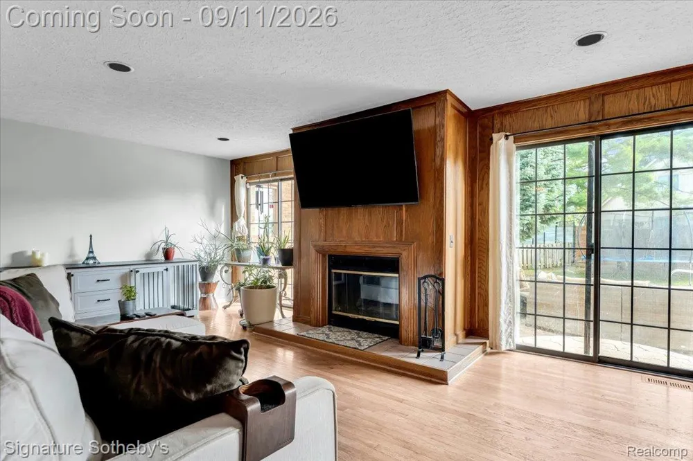 9925 Timothy Lane Green Oak Township, MI 48178