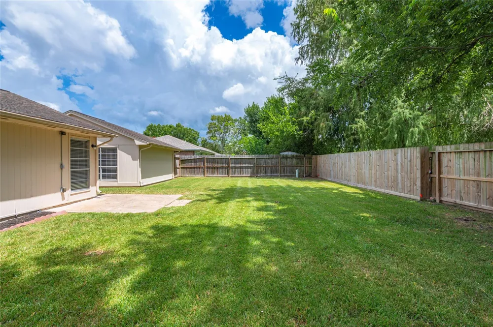 2915 Early Turn Drive Webster, TX 77598