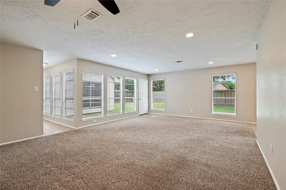 2915 Early Turn Drive Webster, TX 77598