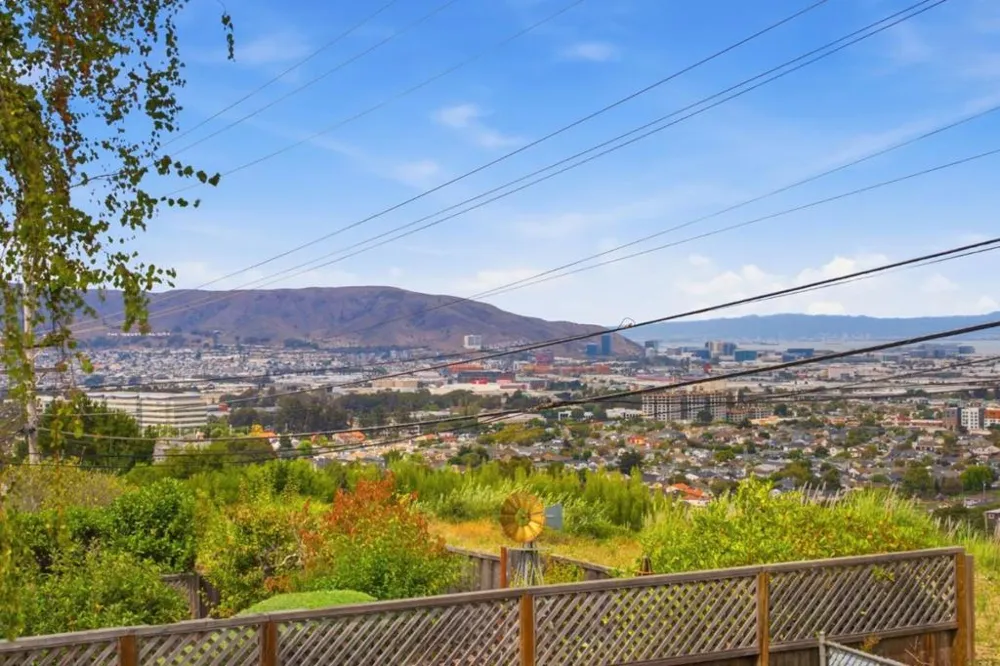 316 Courtland Drive San Bruno, CA 94066