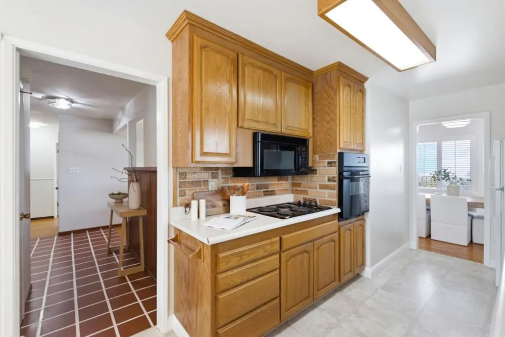 316 Courtland Drive San Bruno, CA 94066