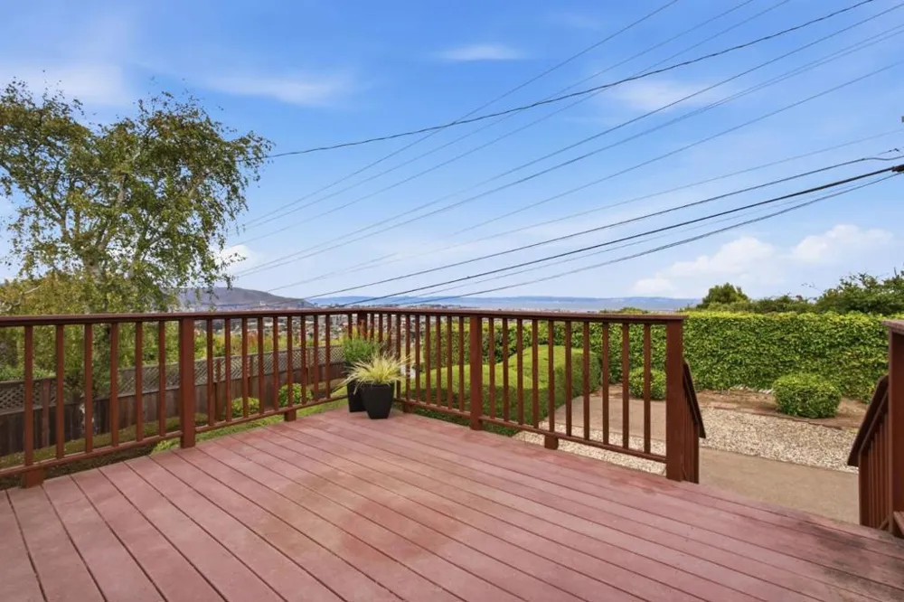 316 Courtland Drive San Bruno, CA 94066