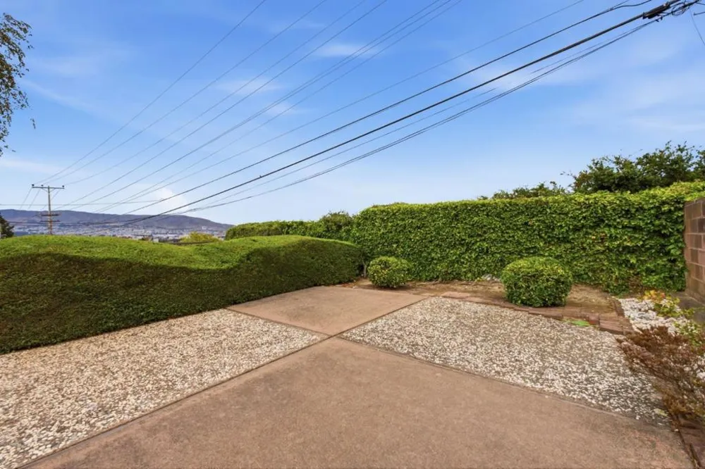 316 Courtland Drive San Bruno, CA 94066