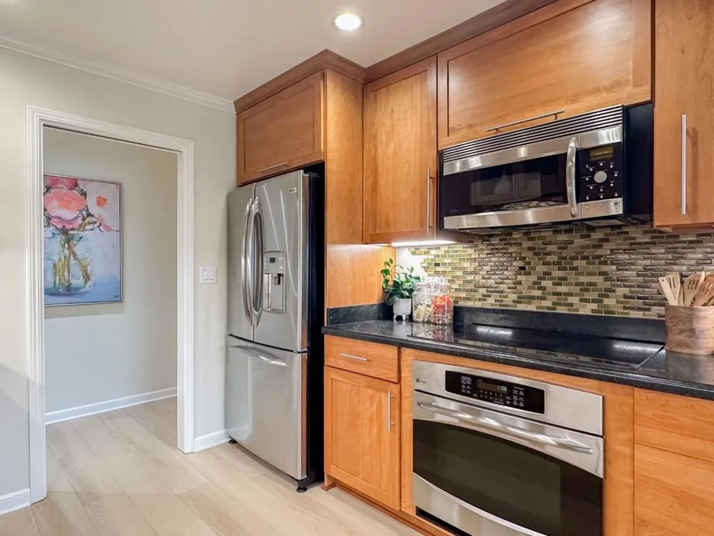 461 Burgess Drive #9 Menlo Park, CA 94025