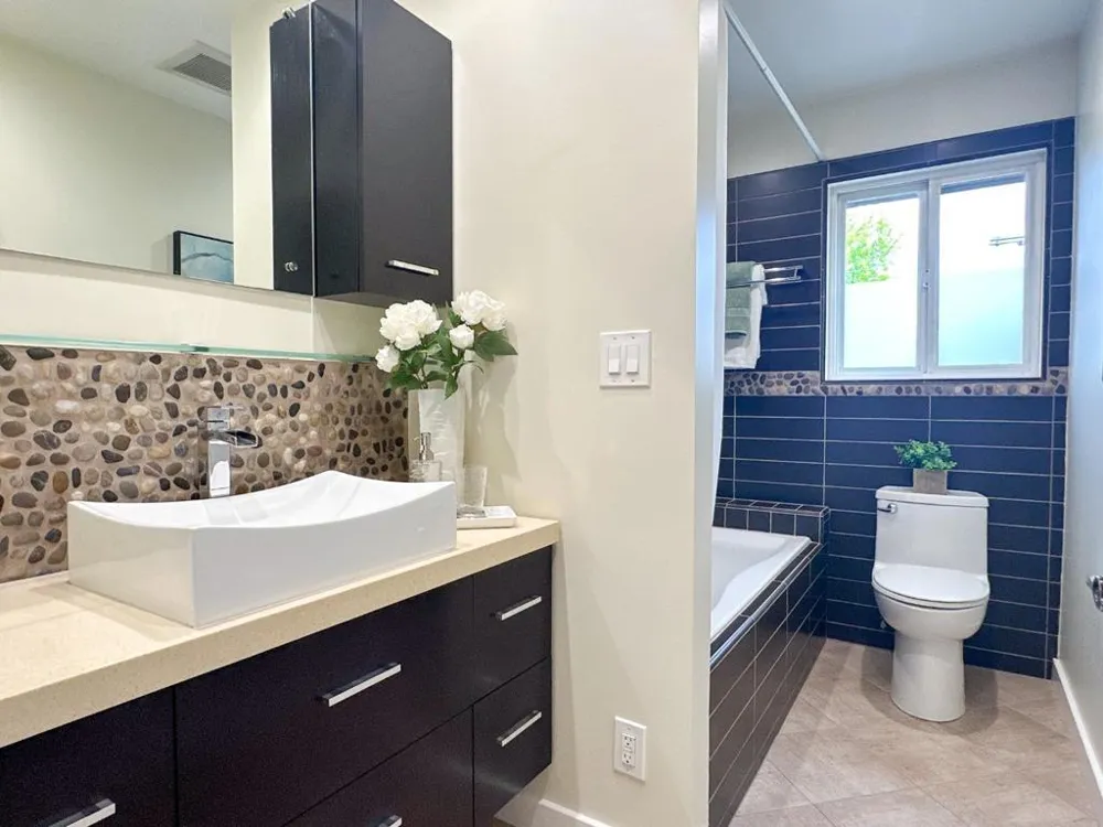 461 Burgess Drive #9 Menlo Park, CA 94025