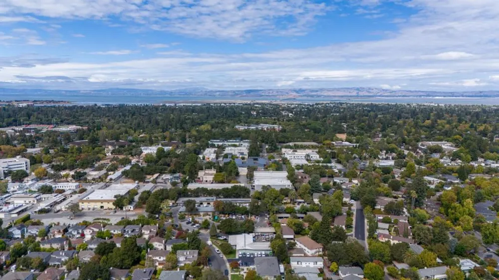 461 Burgess Drive #9 Menlo Park, CA 94025