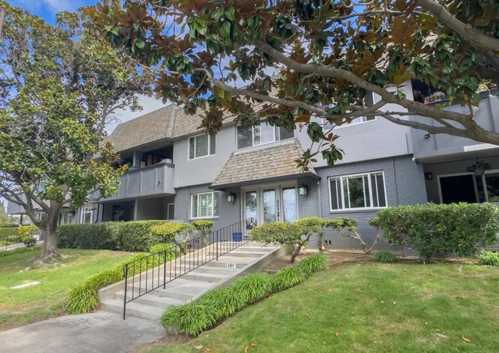 461 Burgess Drive #9 Menlo Park, CA 94025
