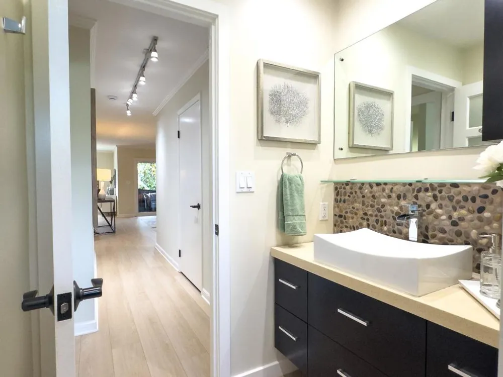 461 Burgess Drive #9 Menlo Park, CA 94025