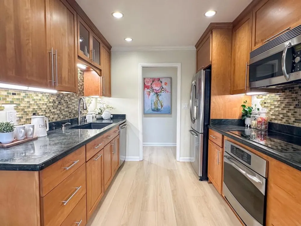 461 Burgess Drive #9 Menlo Park, CA 94025