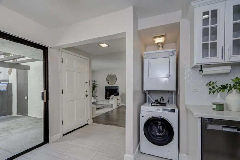 19948 Portal Plaza Cupertino, CA 95014