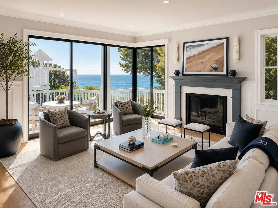 327 Grenola Street Pacific Palisades, CA 90272