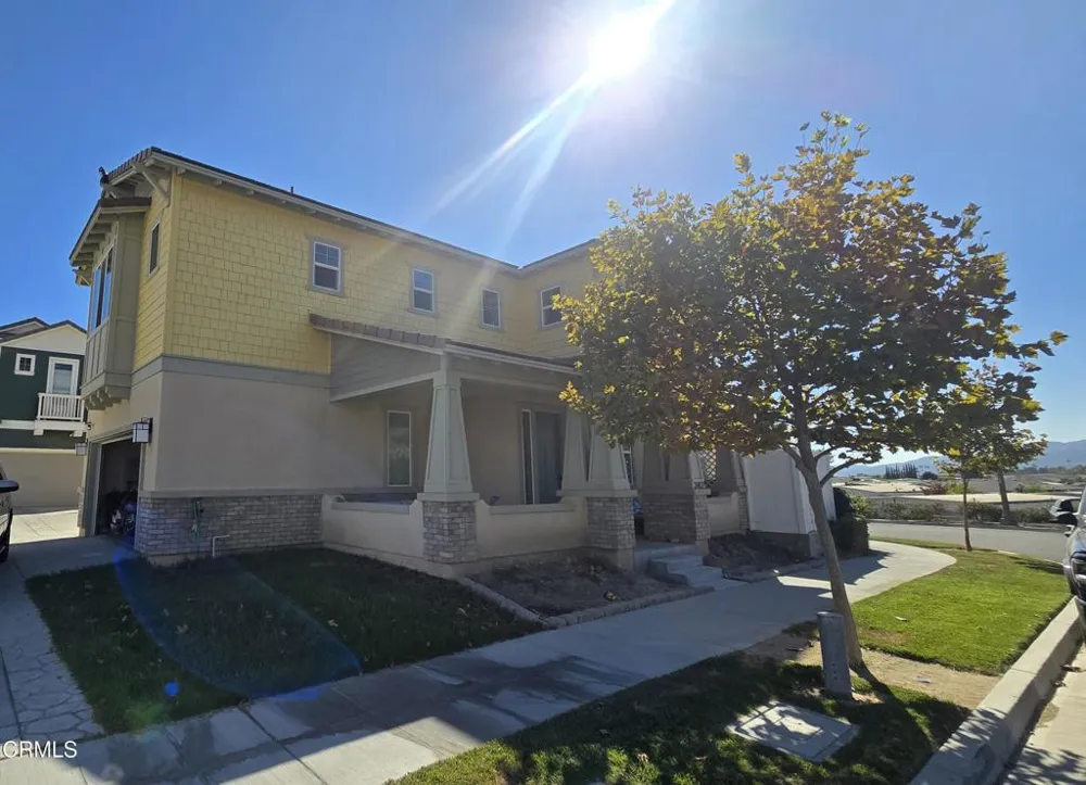 242 Hydrangea Street Fillmore, CA 93015