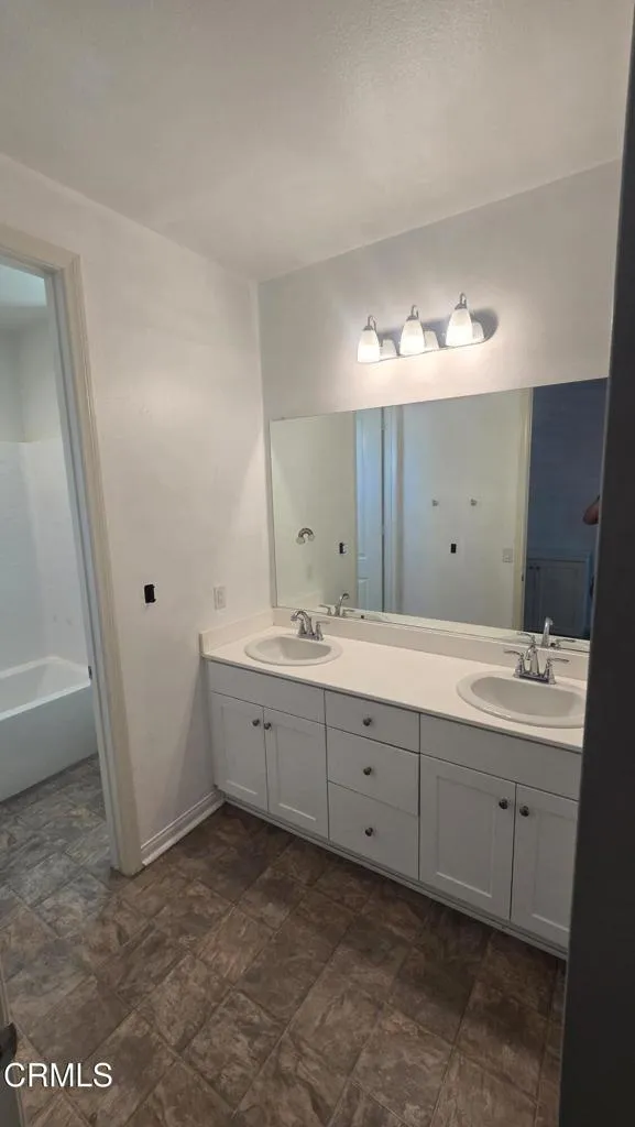 242 Hydrangea Street Fillmore, CA 93015