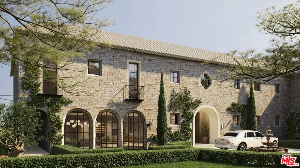 1026 Enchanted Way Pacific Palisades, CA 90272