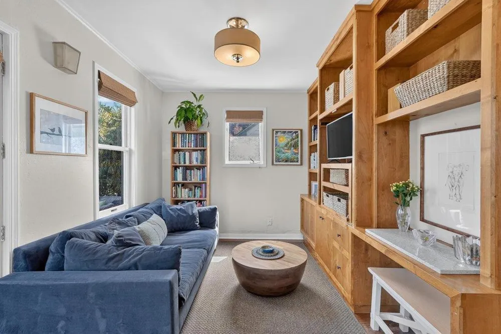 319 Seabright Avenue Santa Cruz, CA 95062