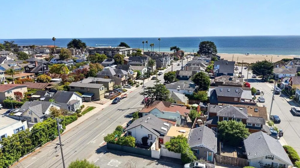 319 Seabright Avenue Santa Cruz, CA 95062