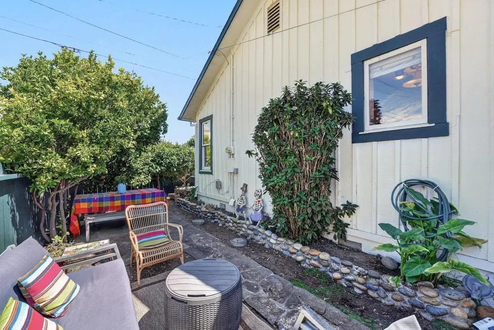 319 Seabright Avenue Santa Cruz, CA 95062