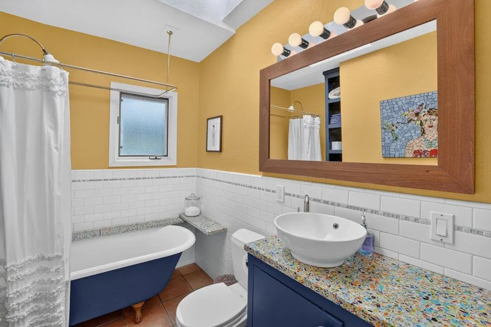 319 Seabright Avenue Santa Cruz, CA 95062