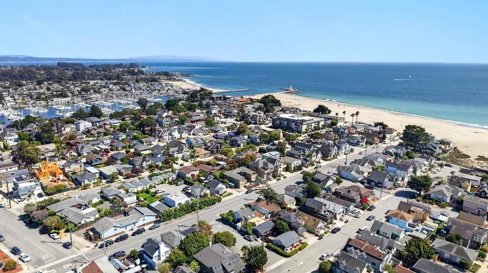 319 Seabright Avenue Santa Cruz, CA 95062