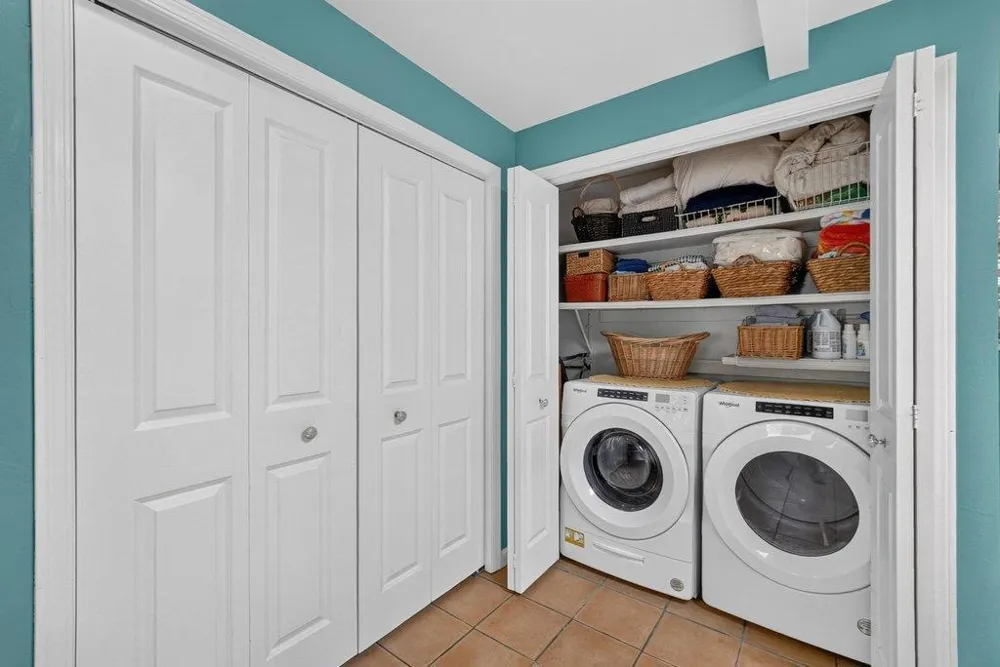 319 Seabright Avenue Santa Cruz, CA 95062