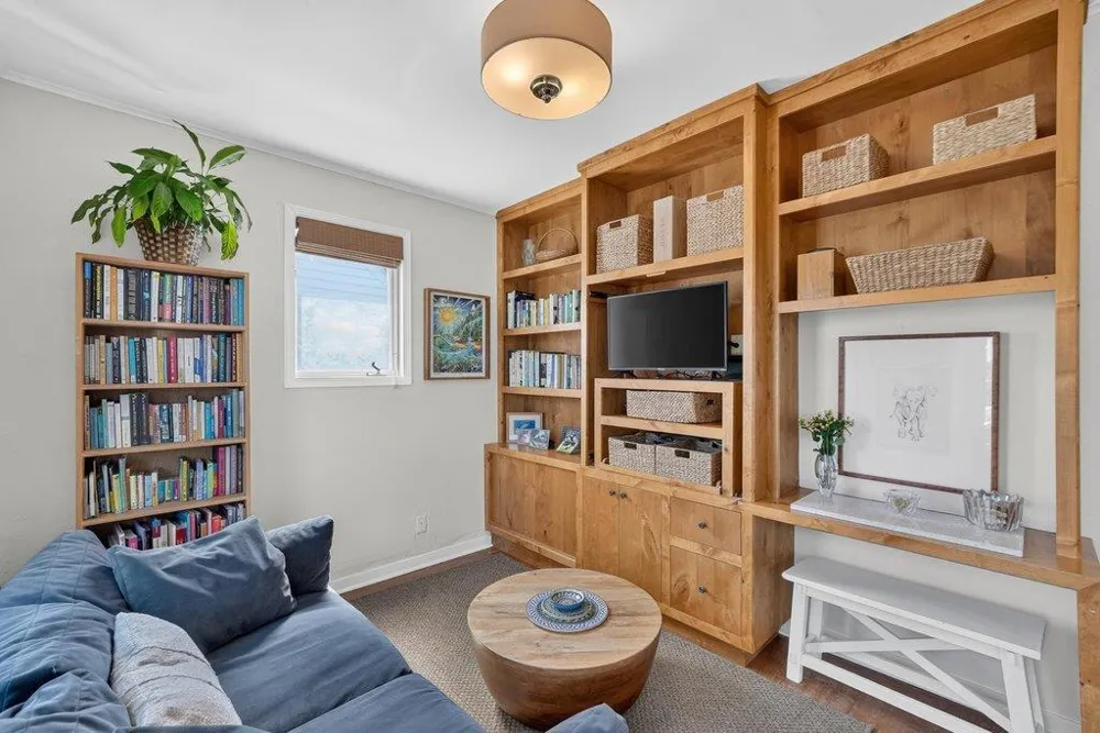 319 Seabright Avenue Santa Cruz, CA 95062
