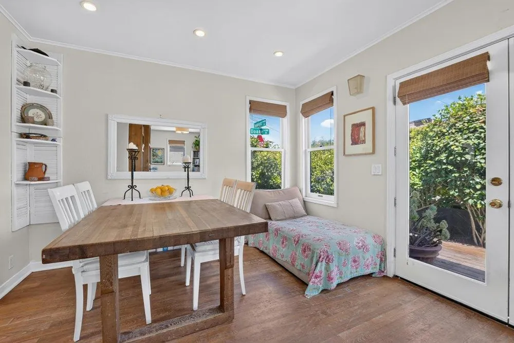 319 Seabright Avenue Santa Cruz, CA 95062