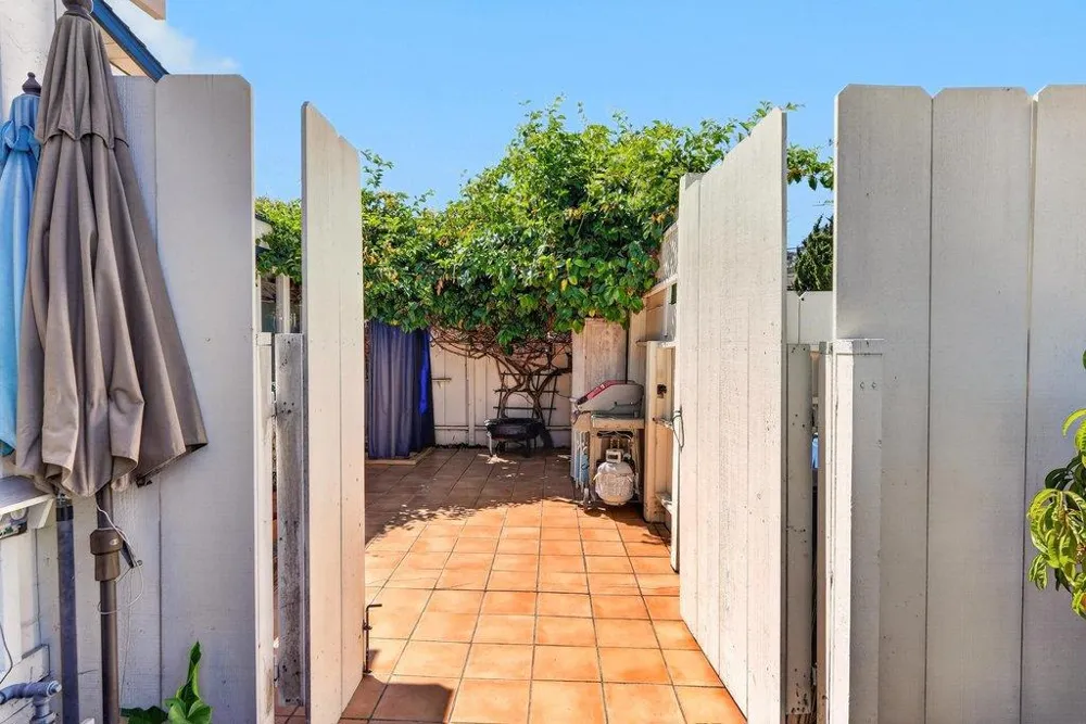 319 Seabright Avenue Santa Cruz, CA 95062