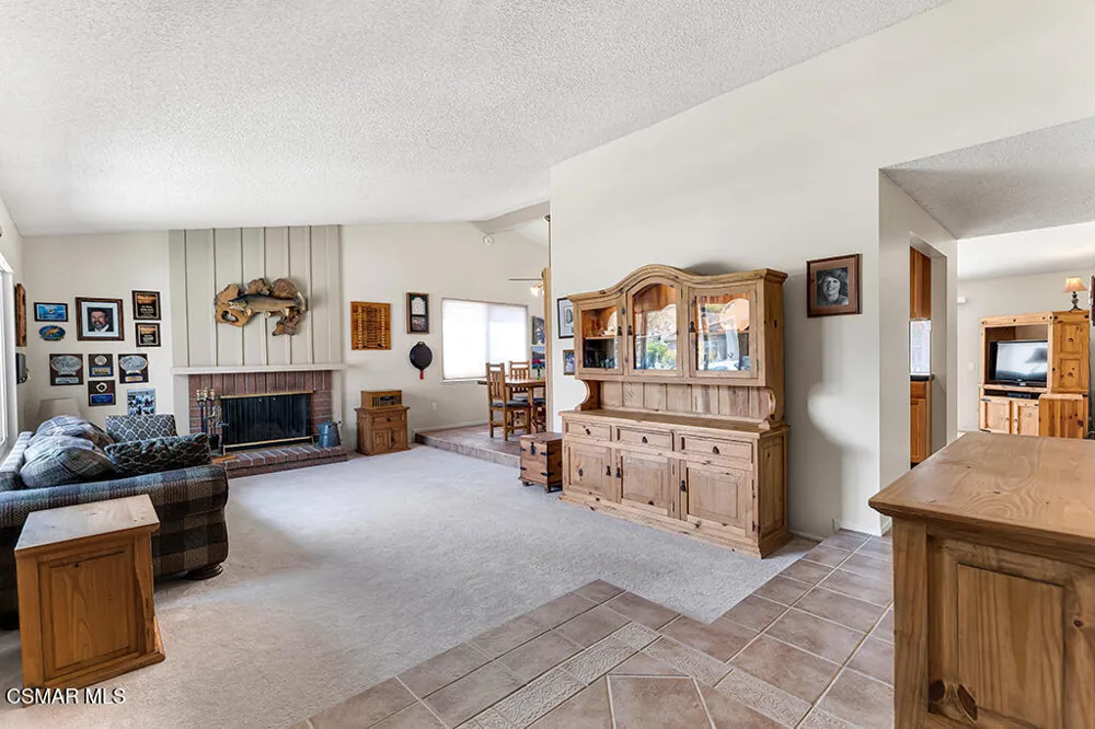 4771 Talmadge Road Moorpark, CA 93021