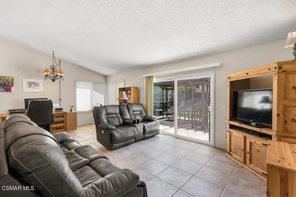 4771 Talmadge Road Moorpark, CA 93021