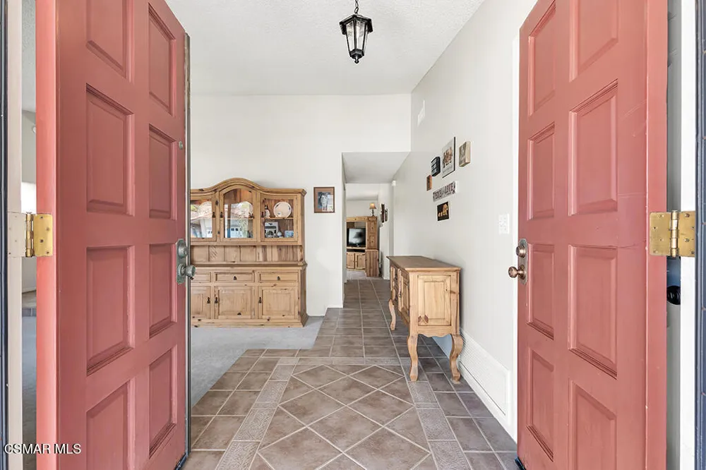 4771 Talmadge Road Moorpark, CA 93021